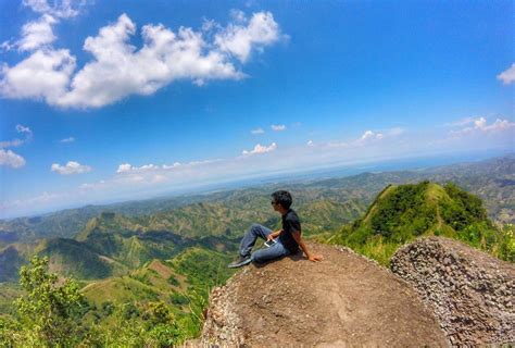 San Carlos City .